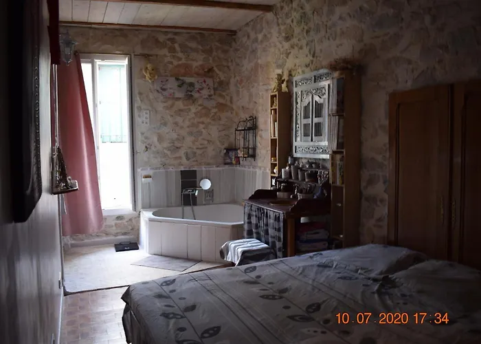 Apartman Centre Atypique F2 *